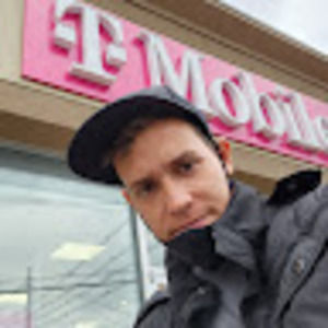 Meet your Posher, Luis daniel